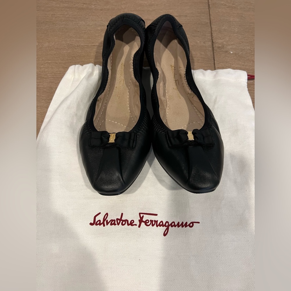 BRAND NEW black Salvatore Ferragamo My Joy size 7